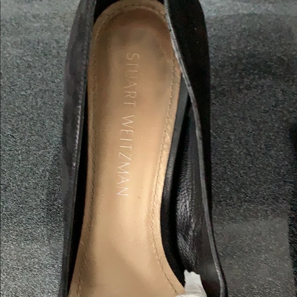 Stuart Weizmann black suede pumps size 9 - Picture 6 of 8
